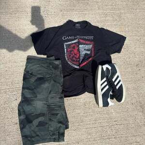 Vintage Game of Thrones Graphic Tee Black Cotton T-Shirt Distressed Y2K Goth